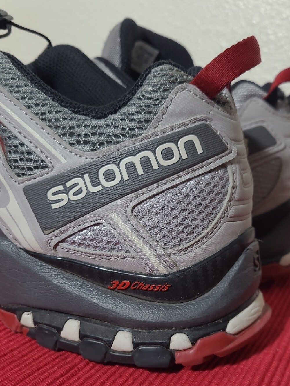 Salomon Gray Trail Shoes with Black and Red Details - Picture 4 of 13
